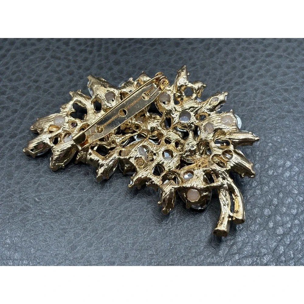 Vintage Clear Rhinestone Cluster Leaf Brooch Rivoli Marquise Crystal Gold Tone